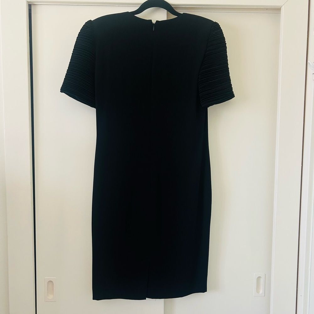 Carolina Herrera Vintage Black Cocktail Short Sleeved Sheath Dress Size 6 - Picture 2 of 7